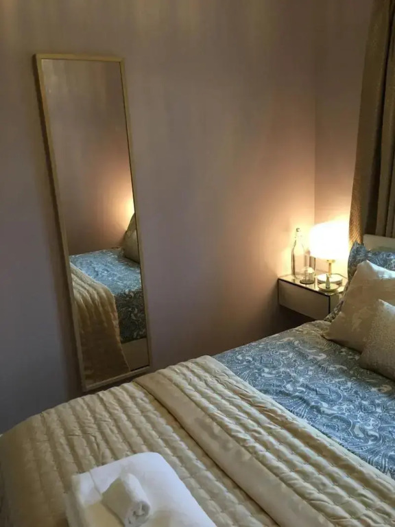 Leafy Suburban Bed and Breakfast