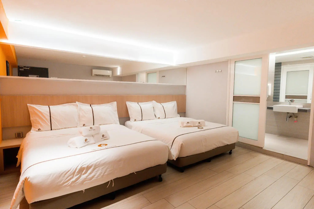 OYO 278 Orange Premier Hotel