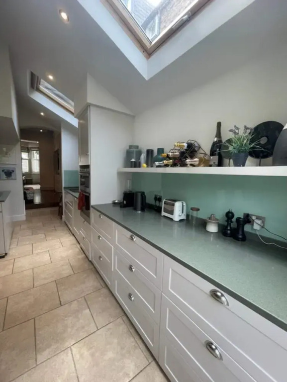 Secluded & Serene 3BD Family Home - Wandsworth!