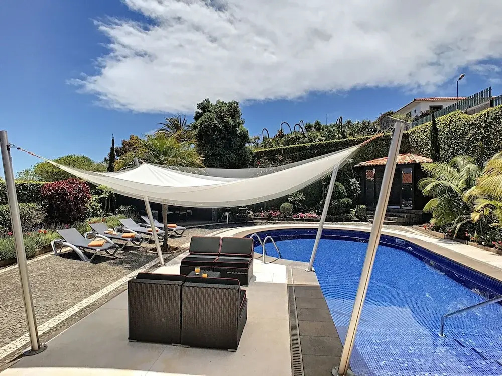 Vila do Vale by MHM