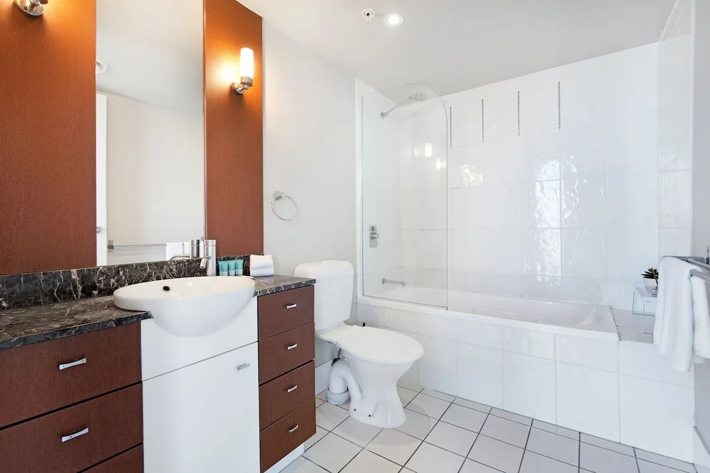 Chevron Renaissance 2 Bedroom Apartment