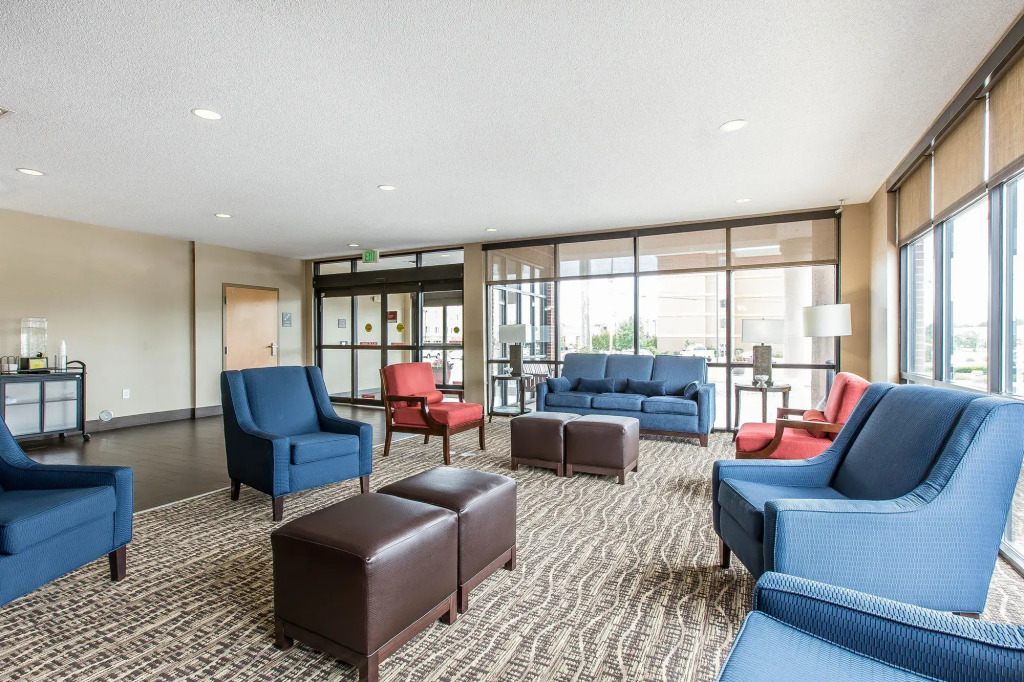 Comfort Suites Oxford I-20 exit 188