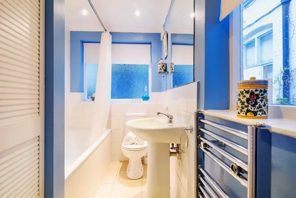 The Chelsea Embankment Apartment - EC