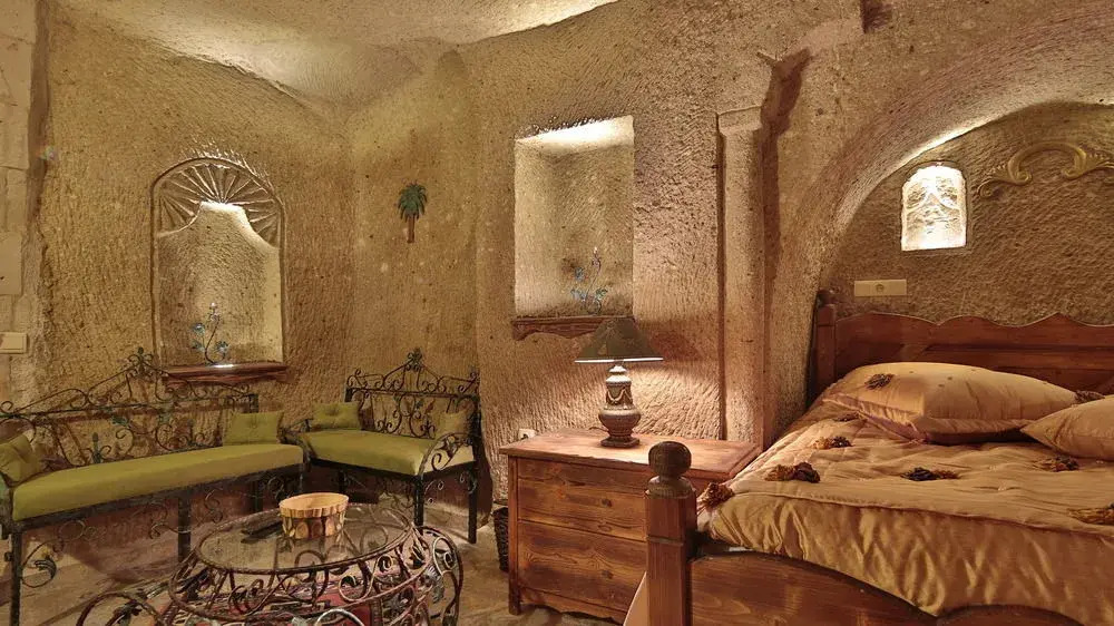 Maccan Cave Hotel