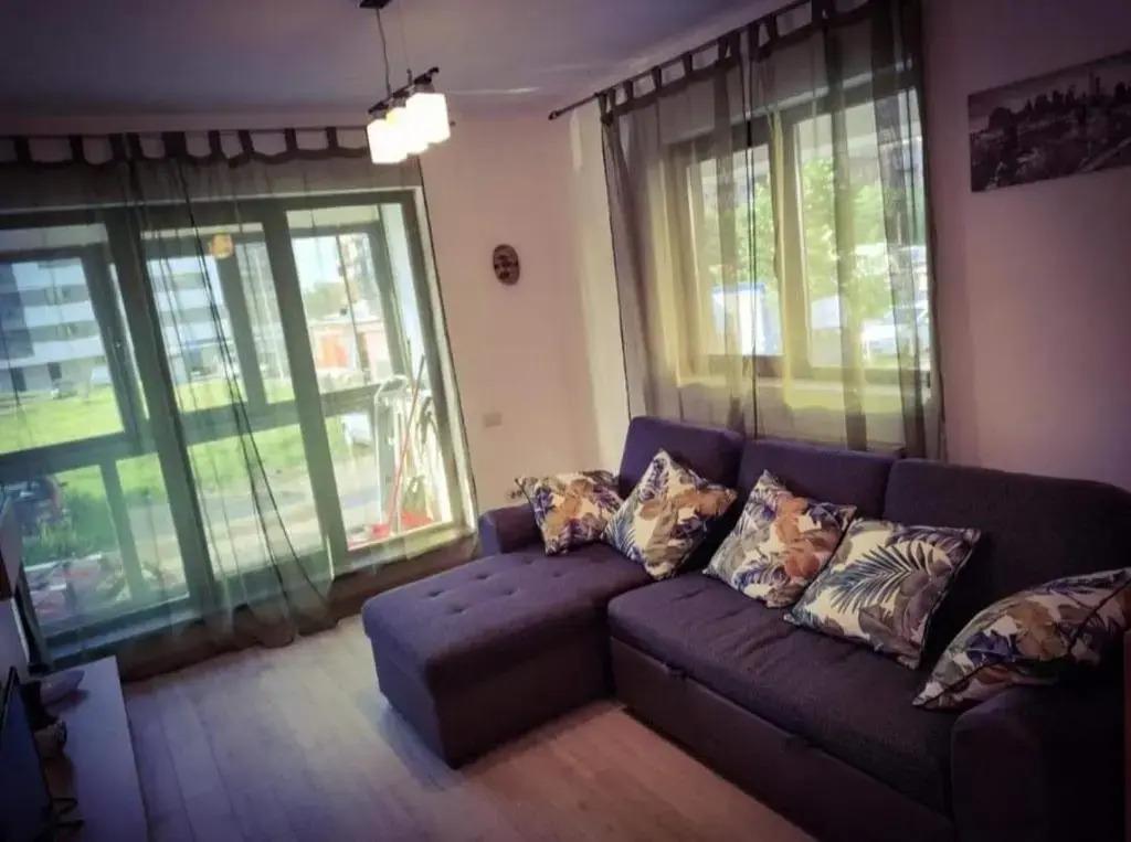Green Leaf Home