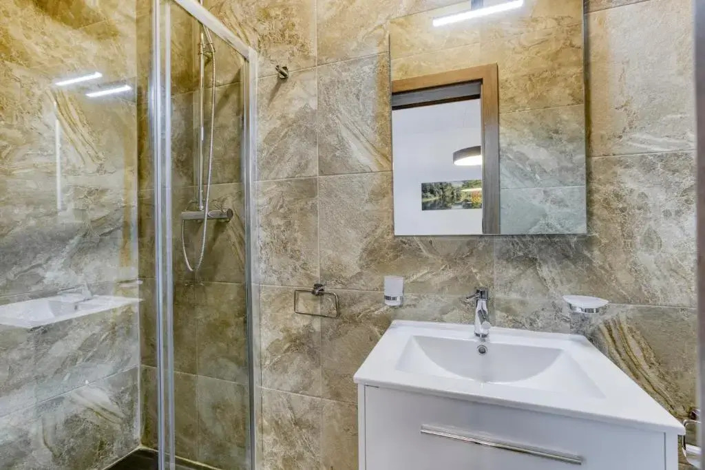 Stunning Apartment With Pool-hosted by Sweetstay