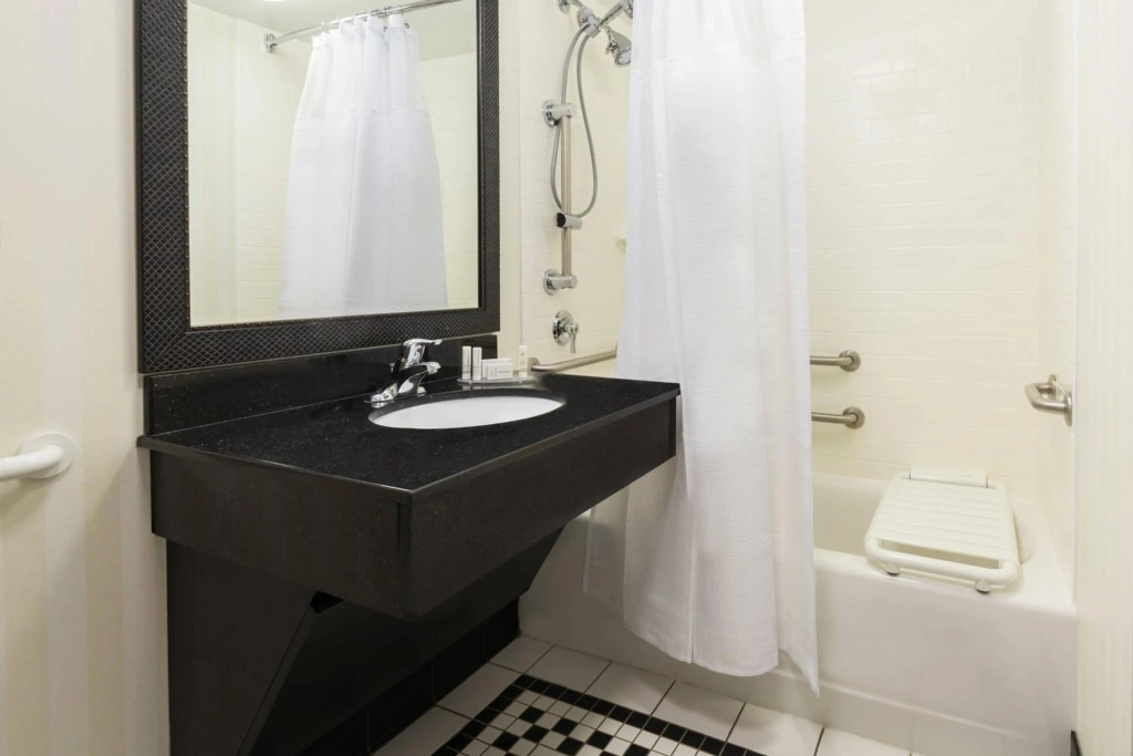Fairfield Inn & Suites - Buffalo Airport