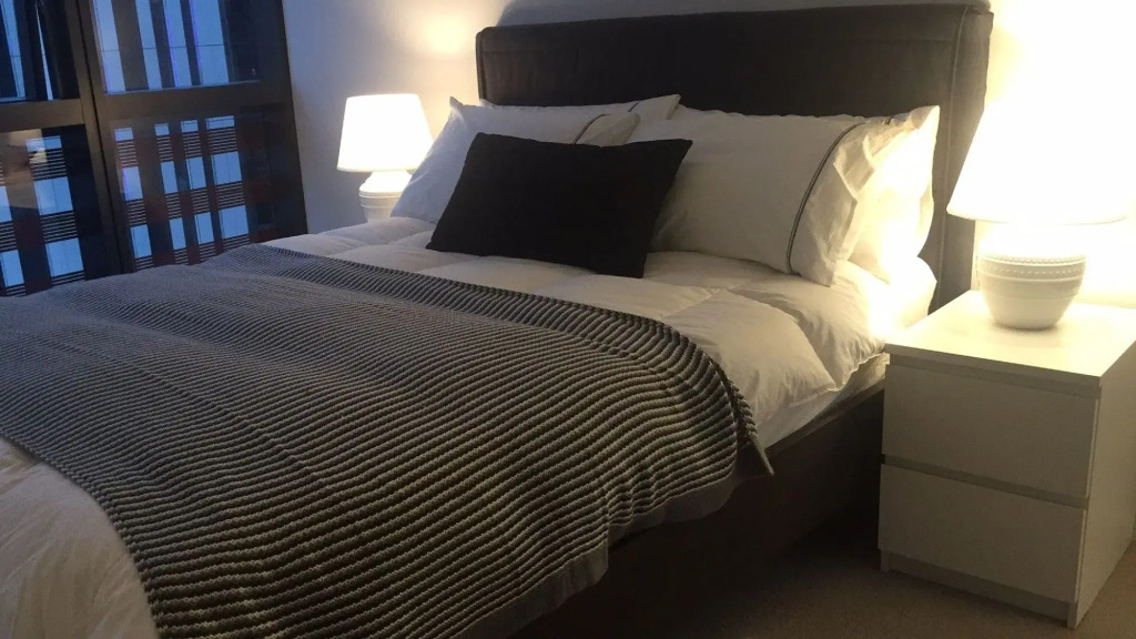 Melbourne Docklands Convesso Seaview Apartment