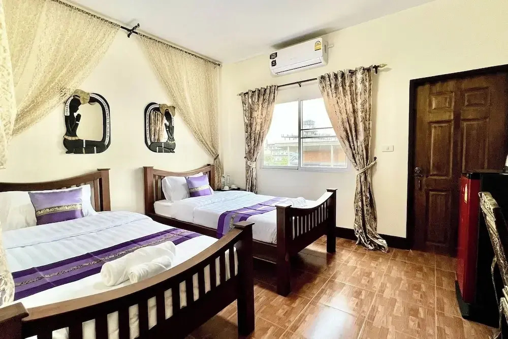LM Hostel