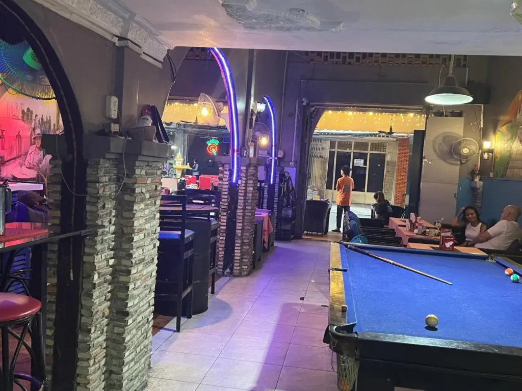 White River 1 Hostel