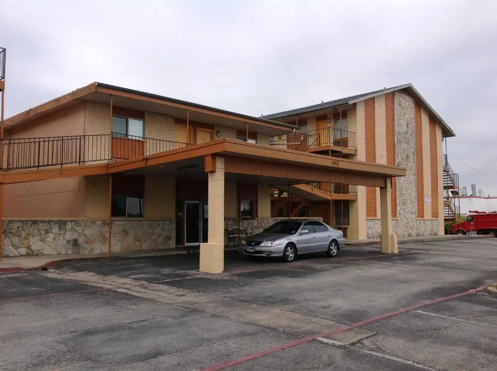 Knights Inn Fort Worth