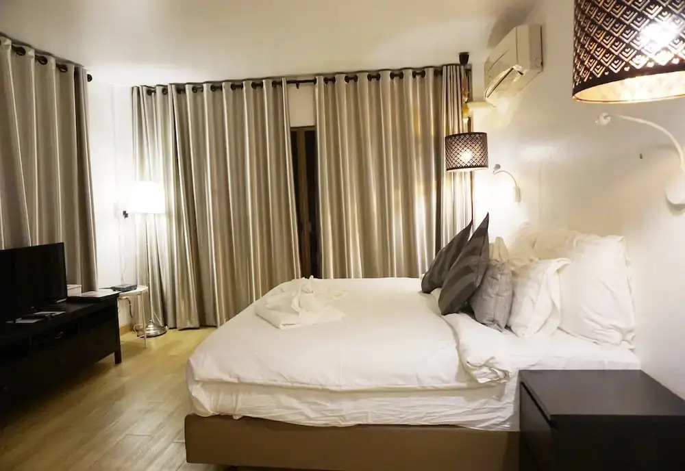 De Paris Self Service Apartment