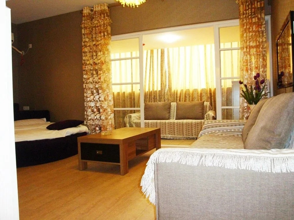 Langyi Apartment Hotel