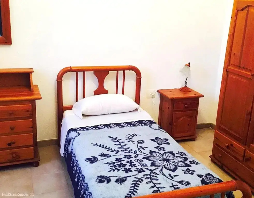 House With 7 Bedrooms in Tortosa, With Wonderful Mountain View, Private Pool and Enclosed Garden - 20 km From the Beach
