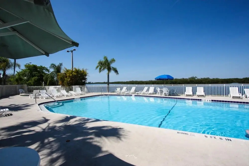 607 Little Harbor