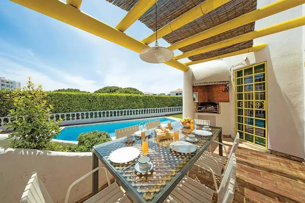 Located on a Quiet Cul-de-sac, Just Within 1 Mile From the Centre of Vilamoura