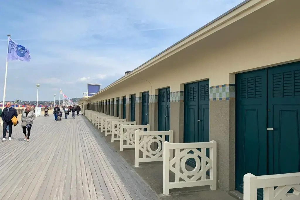 Nice 41 M with Balcony Near the Beach