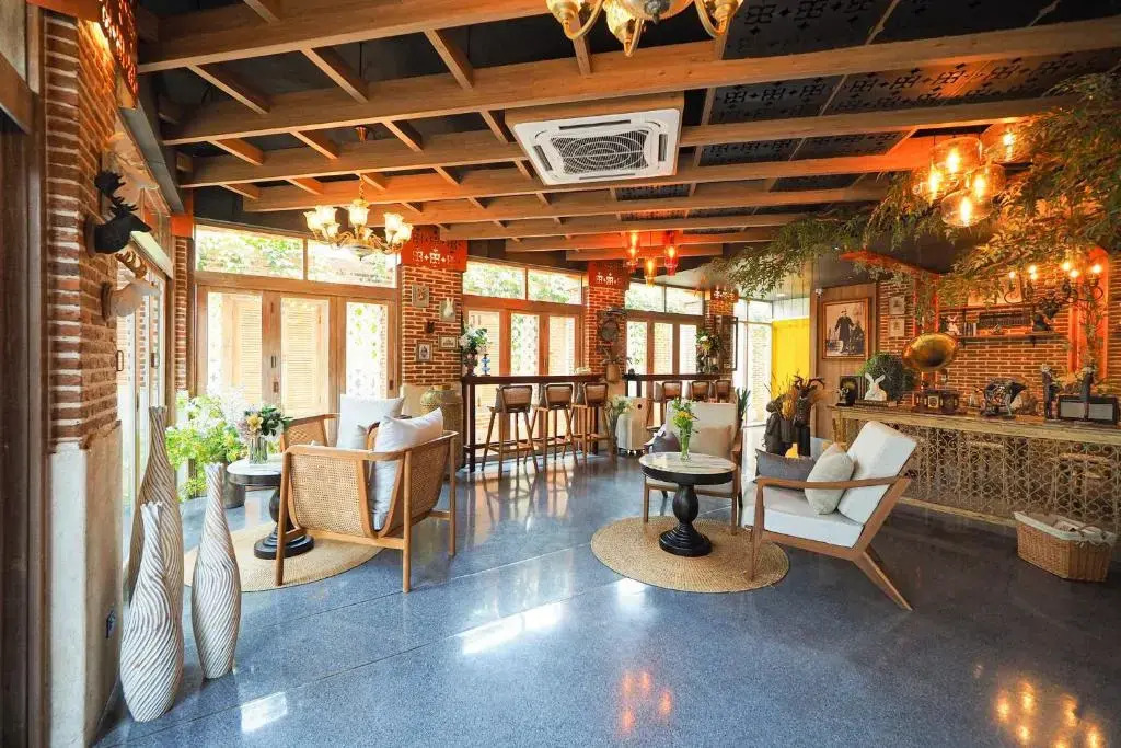Sanae Oldtown Hotel