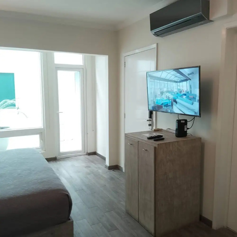 Arqu Medes Space 2bdr Studio Connecting Room
