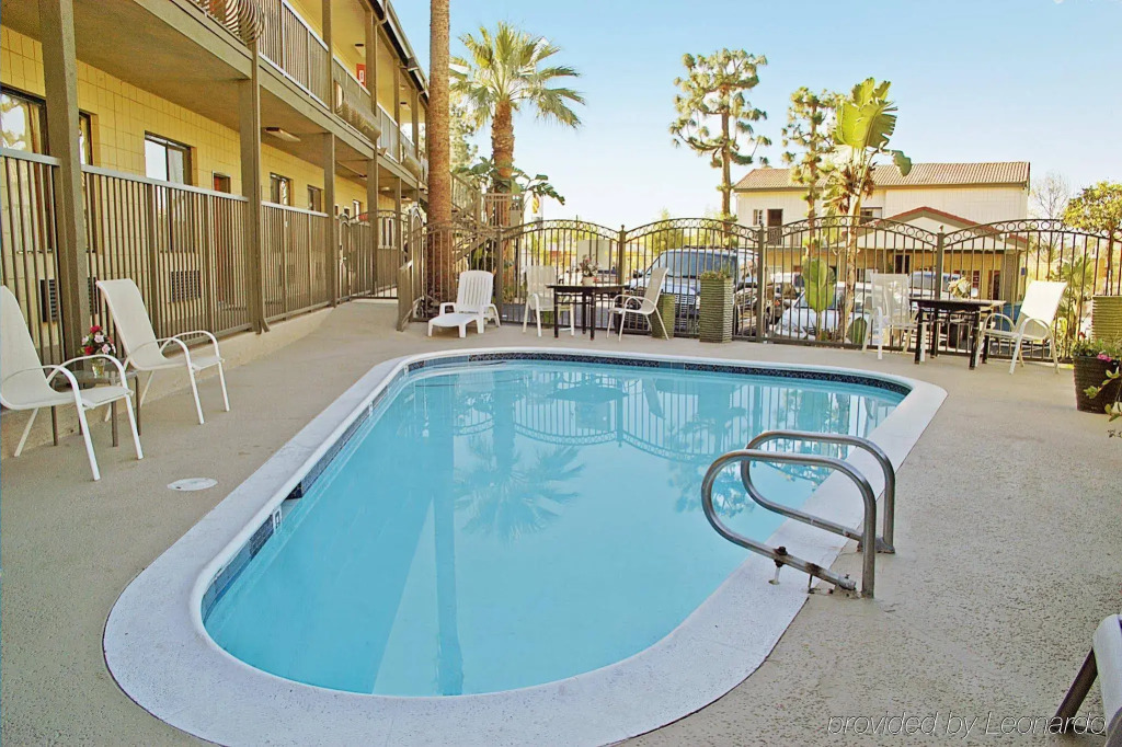 Granada Inn