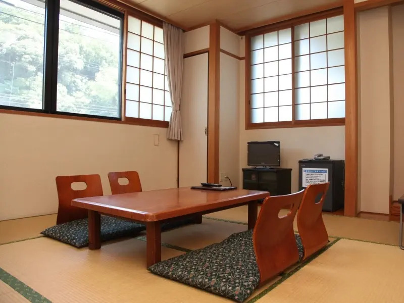 Hangetsu-an
