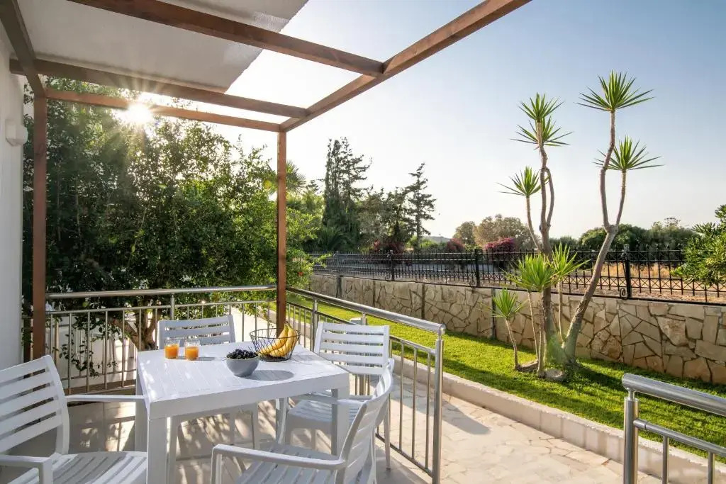 Ariadni Apartments