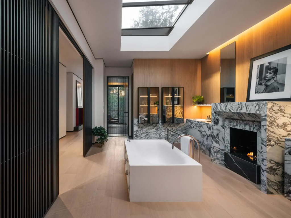 Angelo Modern