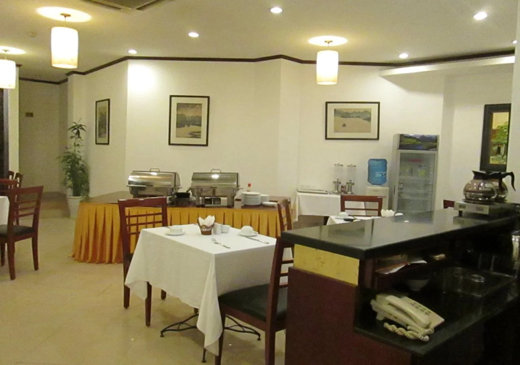 Zenith Hotel