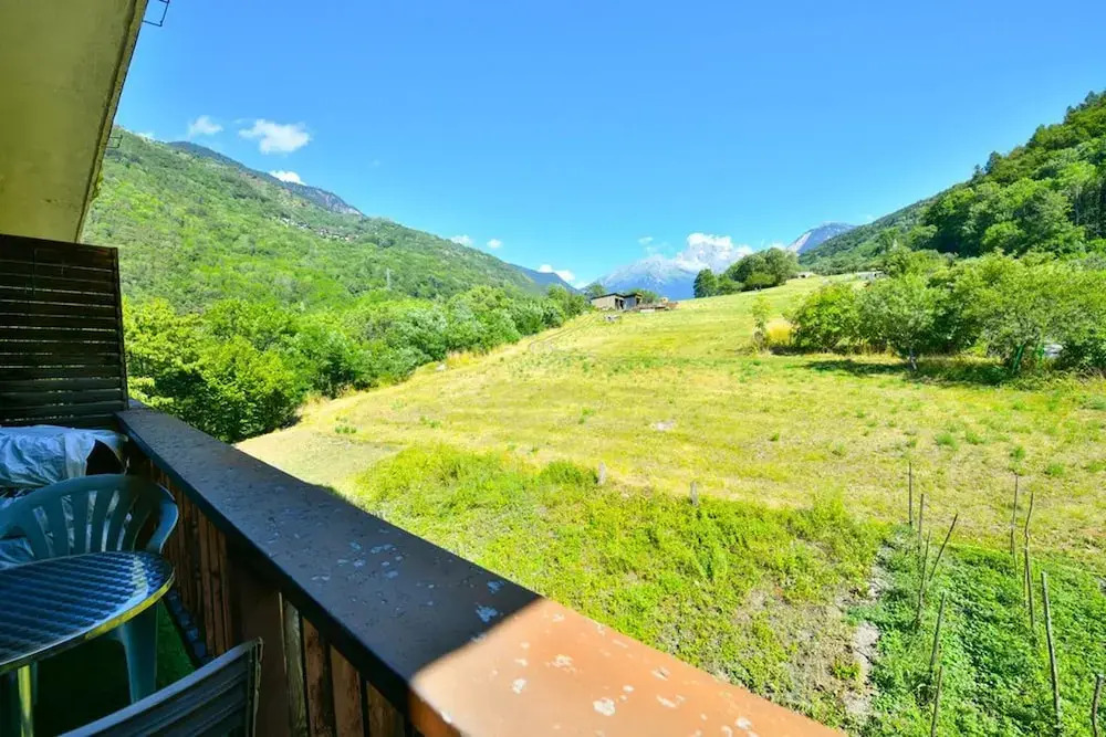 Apartment With 2 Bedrooms in La Perrière Courchevel, With Wonderful Mountain View, Furnished Garden and Wifi - 6 km From the Slopes
