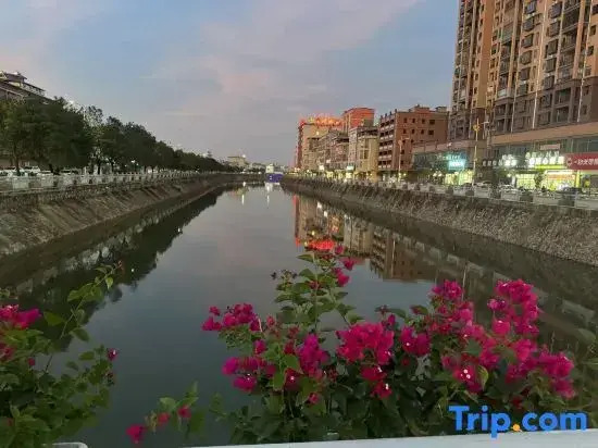 Jinghong Hotel