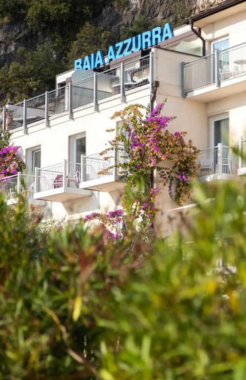 Hotel Baia Azzurra - Lake Front