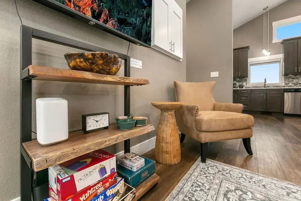 Luxury Living Walk to Poudre Trail and Old Town!