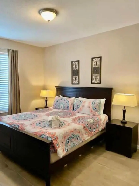 I-drive Cozy 3bd 5 min Universal