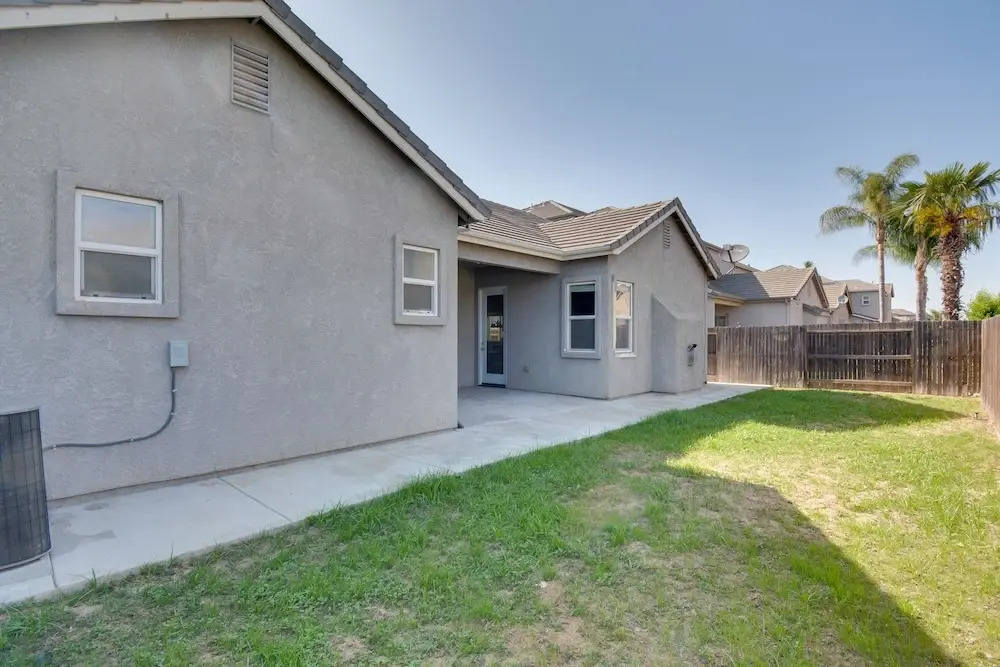 Remodeled Livingston Home w/ Private Backyard!