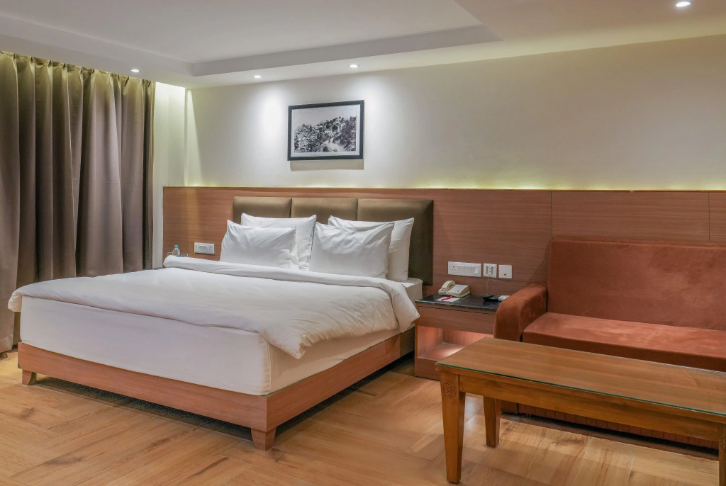 Ramada by Wyndham Mussoorie Mall Road