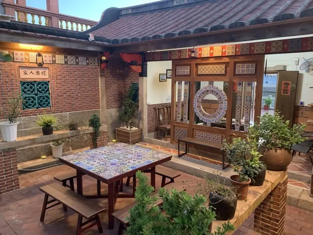 Yipin Hotel