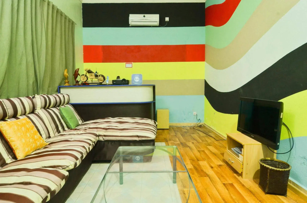Huraa East Inn