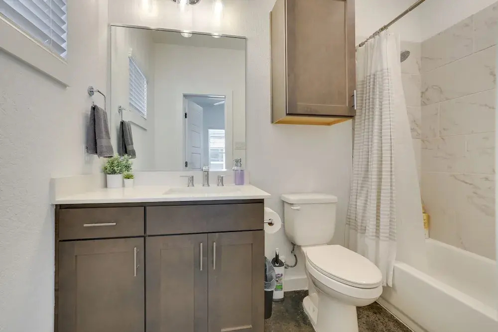 Modern Oasis: Steps to River Walk & Alamo Park!