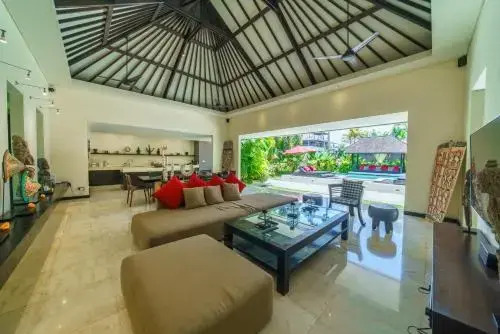 Luxury 3 Bedroom Villa Canggu