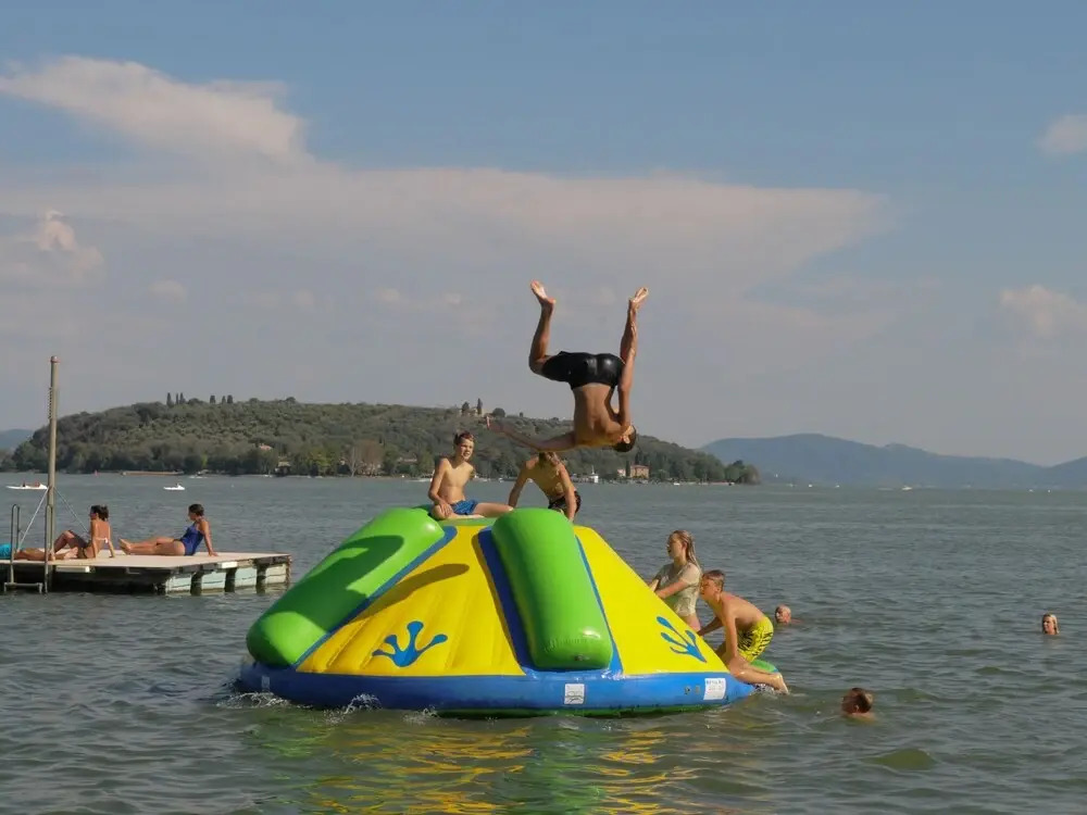 Lovely Chalet With a Nice Covered Veranda on Lake Trasimeno