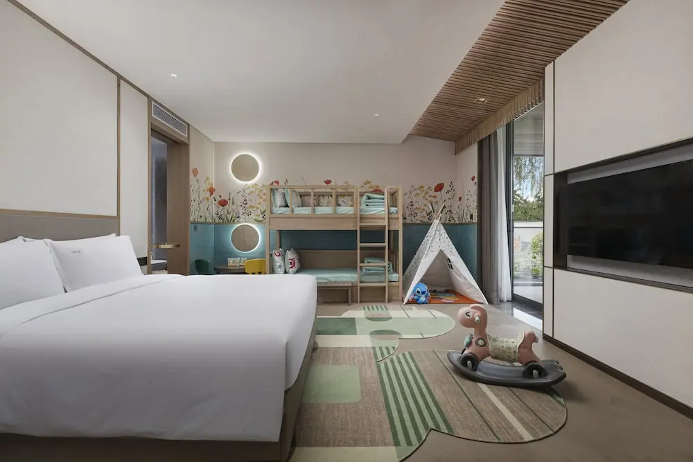 Holiday Inn Deqing Xinshi Ancient Town by IHG