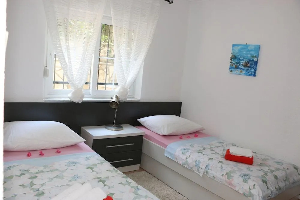 Villa Mara in Komarna by Villas Guide