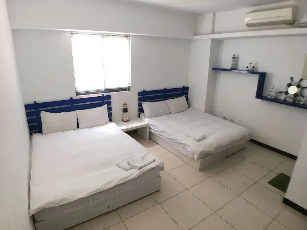 Taichung Go-Around Hostel