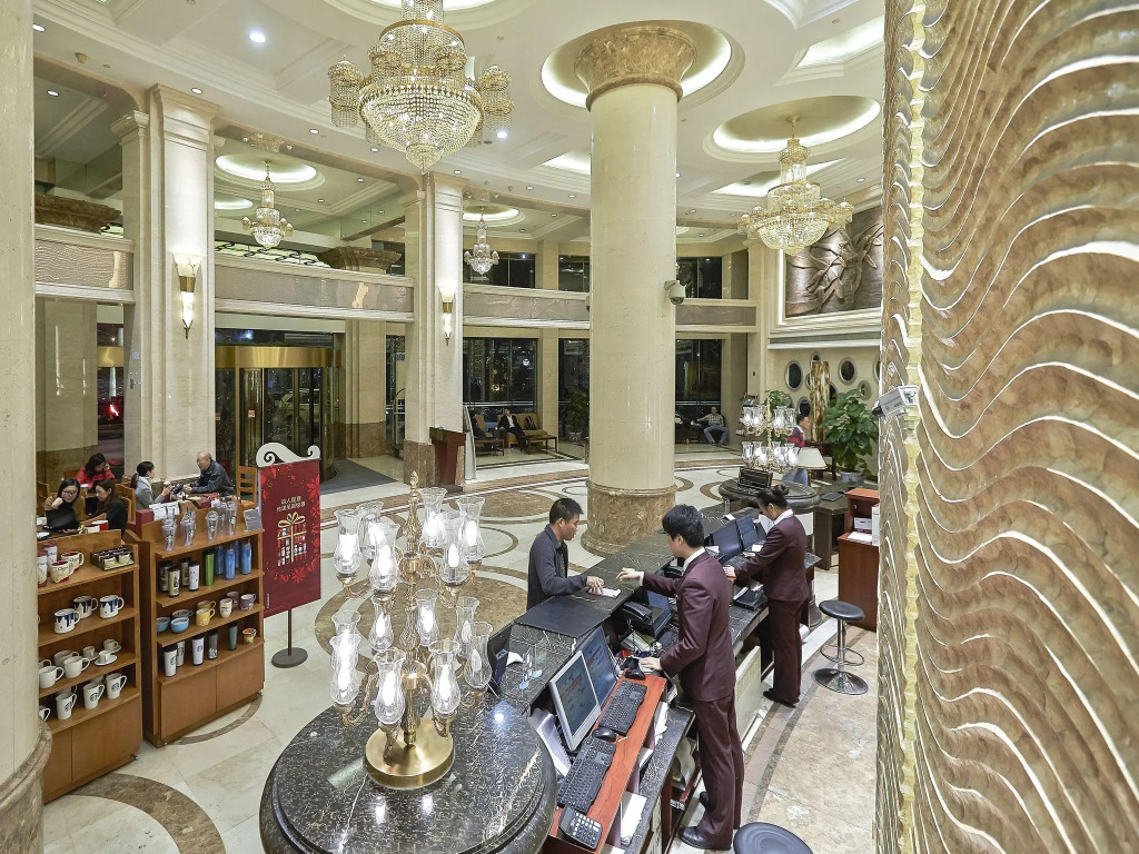 Pearl Hotel