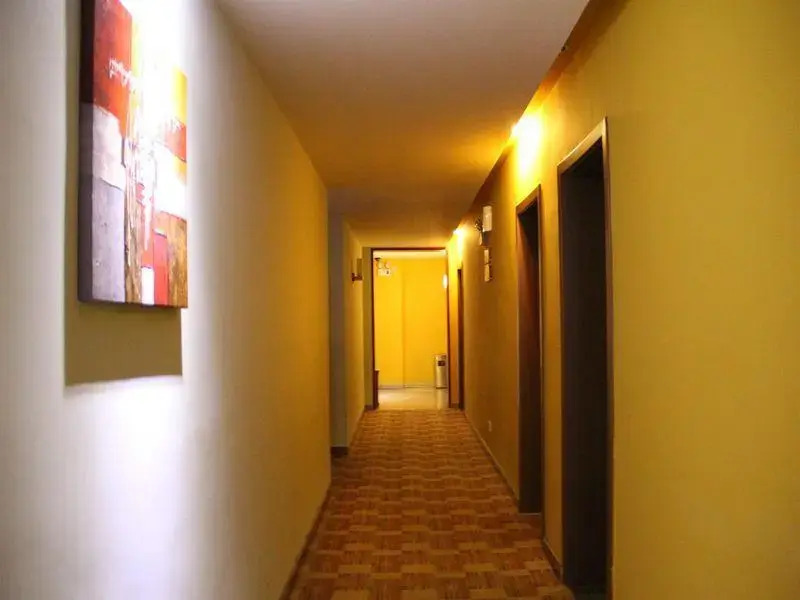 Super 8 Hotel