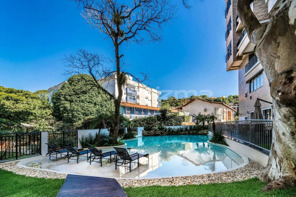 306 Bl 03 - WaldGarten Bombinhas - 50 m do Mar e Frente Avenida - Condomínio de Alto Padrão - Piscina - Academia - Salão de jogos