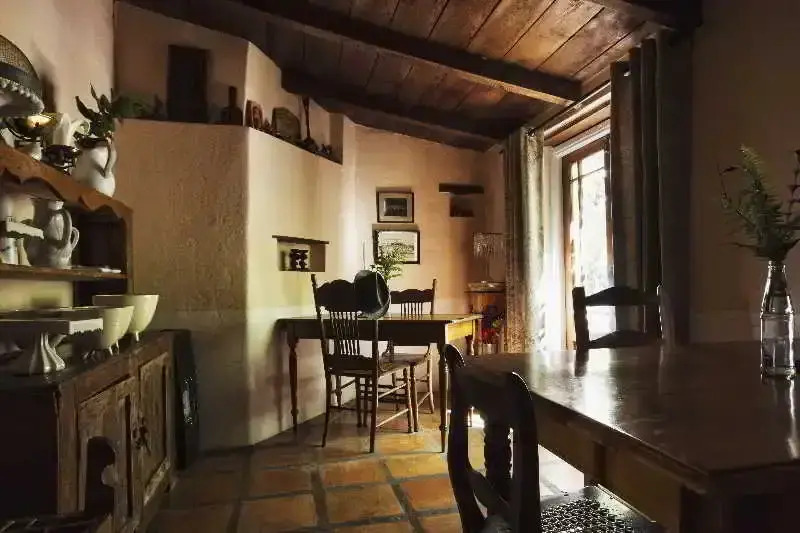 Augusta de Mist Country House and Kitchen