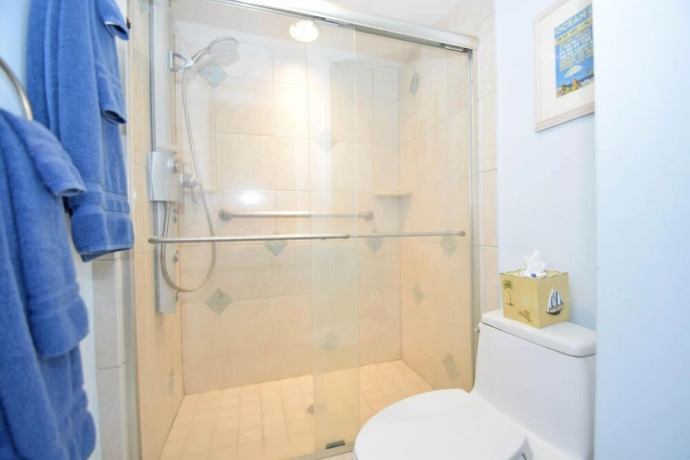 Carousel 2206 3 Bedroom Condo by RedAwning, Ocean City
