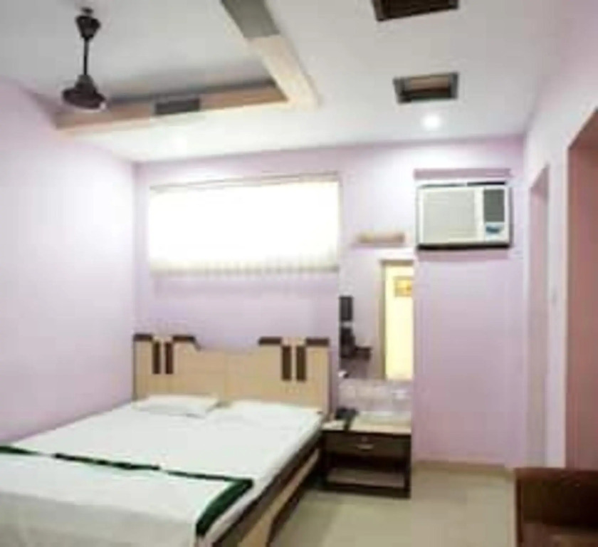 Live In Service Apartment