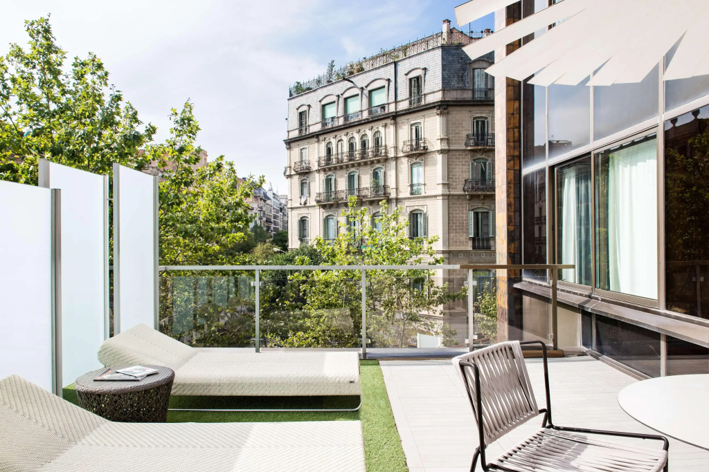 Отель NH Collection Barcelona Gran Calderón